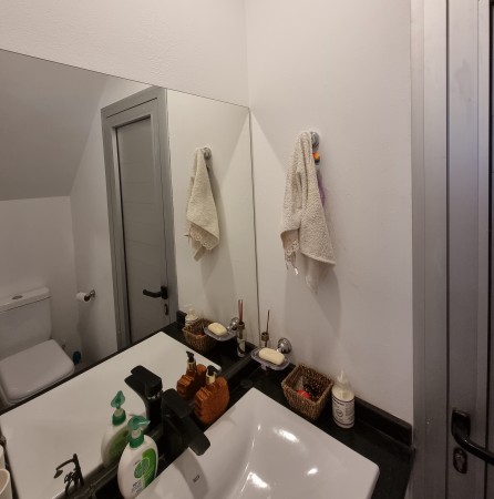 Retasado. Venta EXCELENTE casa barrio Country Los Pasos del Jockey 3 dormitorios. 1 dorm. en planta baja con baño en suite