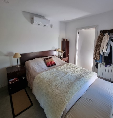 Retasado. Venta EXCELENTE casa barrio Country Los Pasos del Jockey 3 dormitorios. 1 dorm. en planta baja con baño en suite