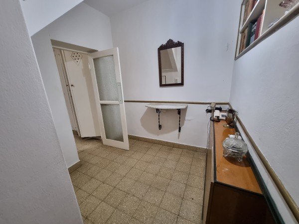 CASA 3 DORMITORIOS EN BARRIO SARMIENTO CON GARAGE Y PATIO