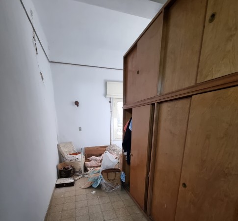 CASA 3 DORMITORIOS EN BARRIO SARMIENTO CON GARAGE Y PATIO