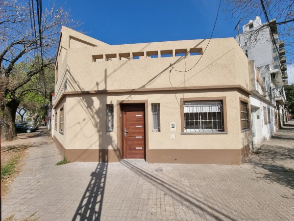 VENTA CASA ECHESORTU 80m2 exclusivos, 2 DORMITORIOS 2 BANOS, TERRAZA CON PARRILLERO