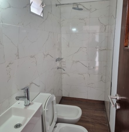 VENTA CASA ECHESORTU 80m2 exclusivos, 2 DORMITORIOS 2 BANOS, TERRAZA CON PARRILLERO