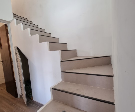 VENTA CASA ECHESORTU 80m2 exclusivos, 2 DORMITORIOS 2 BANOS, TERRAZA CON PARRILLERO