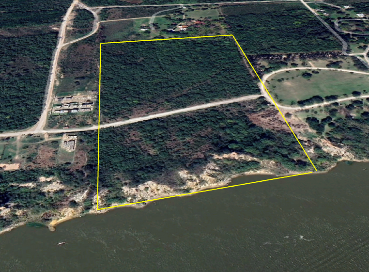 VENTA TERRENO EN PARANA CON SALIDA HACIA EL RIO DE 11 HECTAREAS