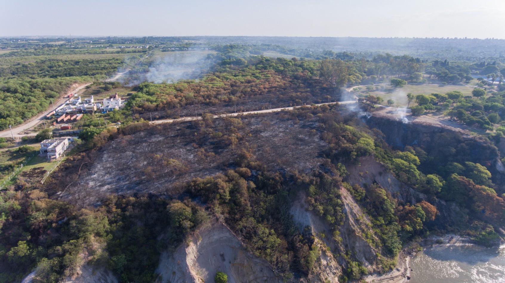 VENTA TERRENO EN PARANA CON SALIDA HACIA EL RIO DE 11 HECTAREAS