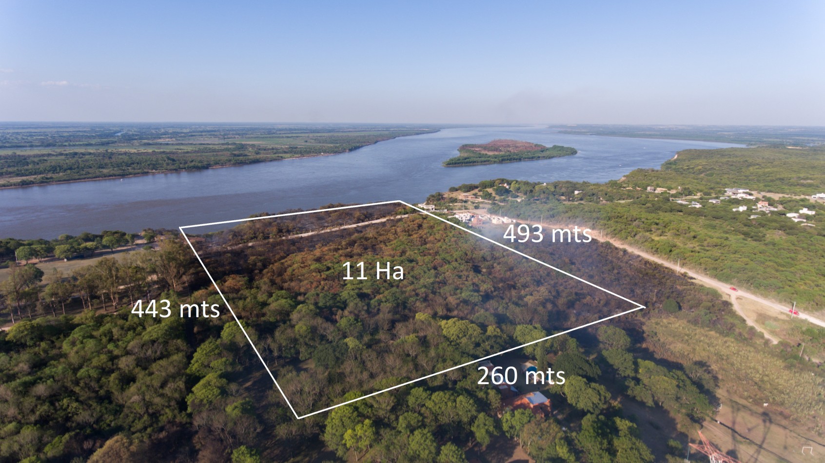 VENTA TERRENO EN PARANA CON SALIDA HACIA EL RIO DE 11 HECTAREAS