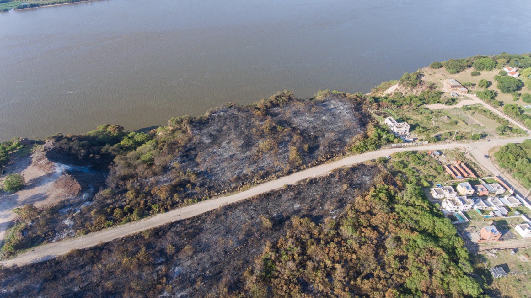 VENTA TERRENO EN PARANA CON SALIDA HACIA EL RIO DE 11 HECTAREAS