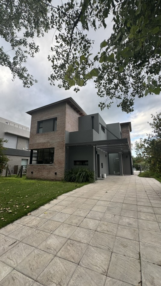 Venta casa Country barrio cerrado Los Pasos del Jockey