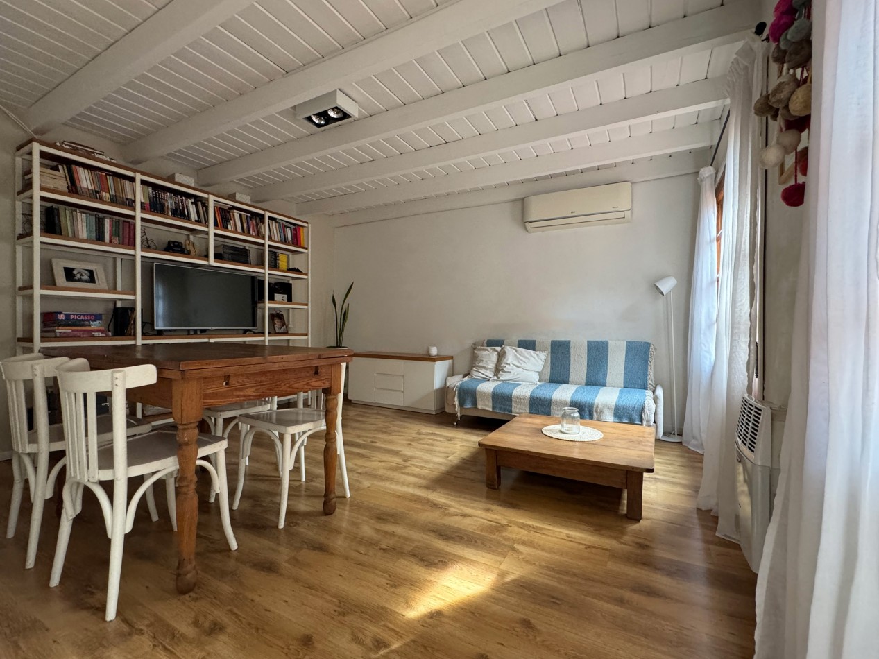 RETASADO  VENTA PASILLO 2 DORMITORIOS IMPECABLE EN REFINERIA 79 m2 exclusivos mas patio con parrillero.