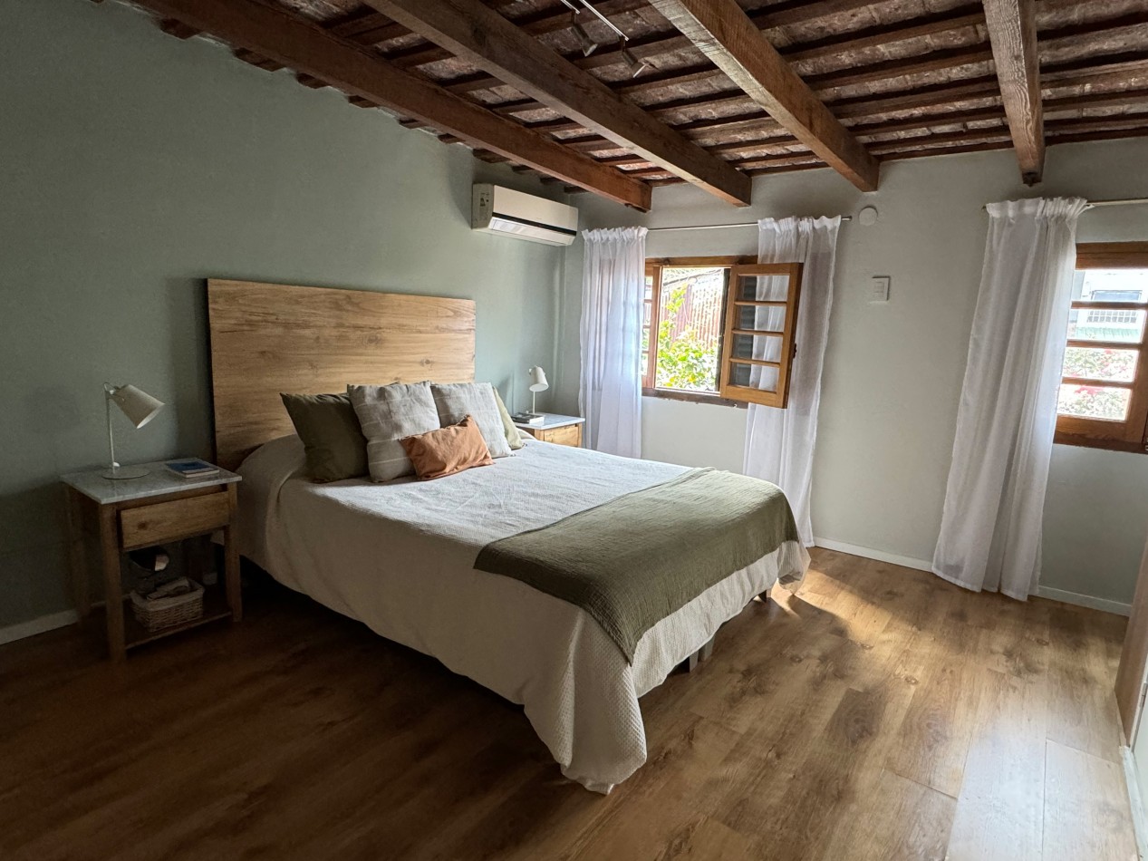 RETASADO  VENTA PASILLO 2 DORMITORIOS IMPECABLE EN REFINERIA 79 m2 exclusivos mas patio con parrillero.