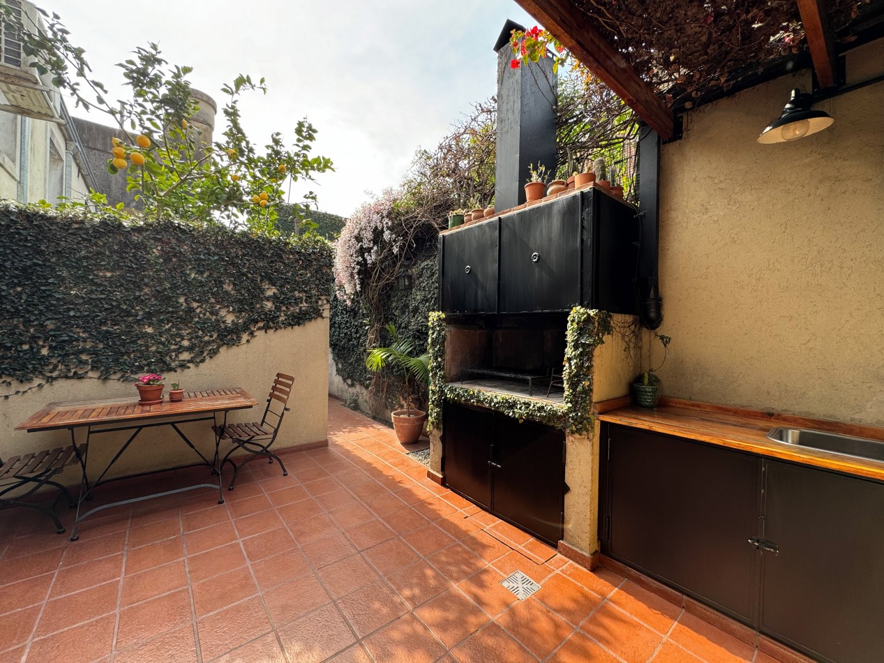 RETASADO  VENTA PASILLO 2 DORMITORIOS IMPECABLE EN REFINERIA 79 m2 exclusivos mas patio con parrillero.