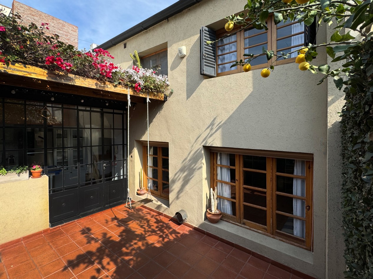 RETASADO  VENTA PASILLO 2 DORMITORIOS IMPECABLE EN REFINERIA 79 m2 exclusivos mas patio con parrillero.