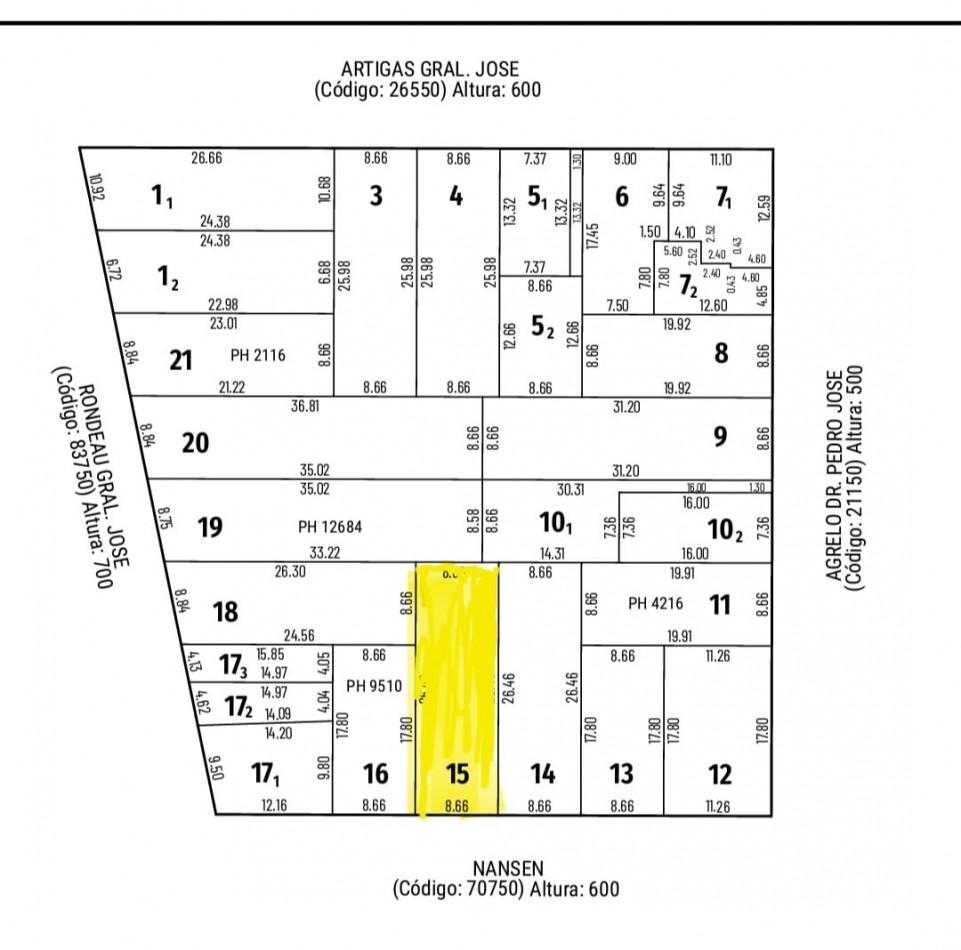 RETASADA 2 CASAS MUY AMPLIAS DE 2 DORMITORIOS CON COCHERAS Y PATIO EN NANSEN 686 