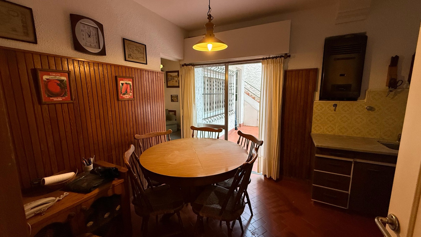 CASA PLANTA BAJA DE 2 o 3 DORMITORIOS Y PATIO