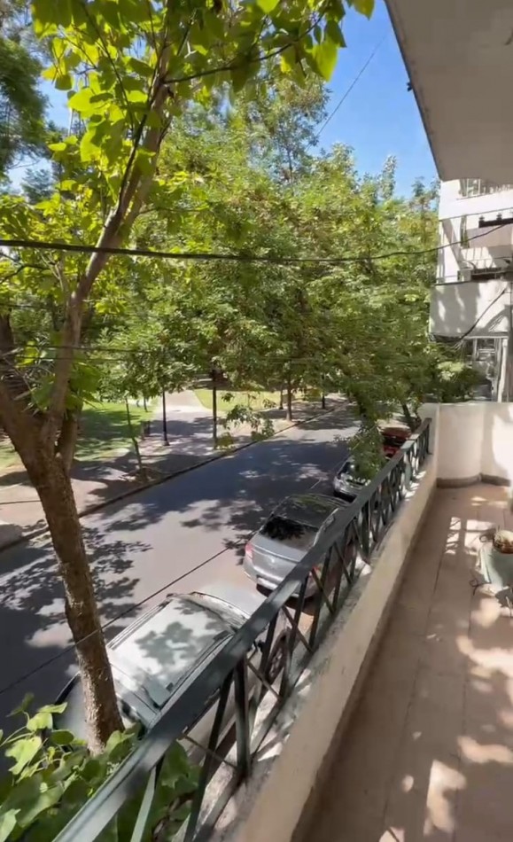 CASA PLANTA ALTA DE 2 DORMITORIOS DE 80M2 Y PATIO EXCLUSIVO
