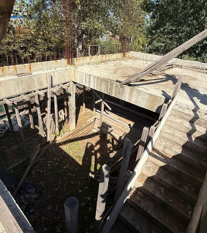 VENTA CASA ATERMINAR EN LOS PASOS 1 BARRIO CERRADO