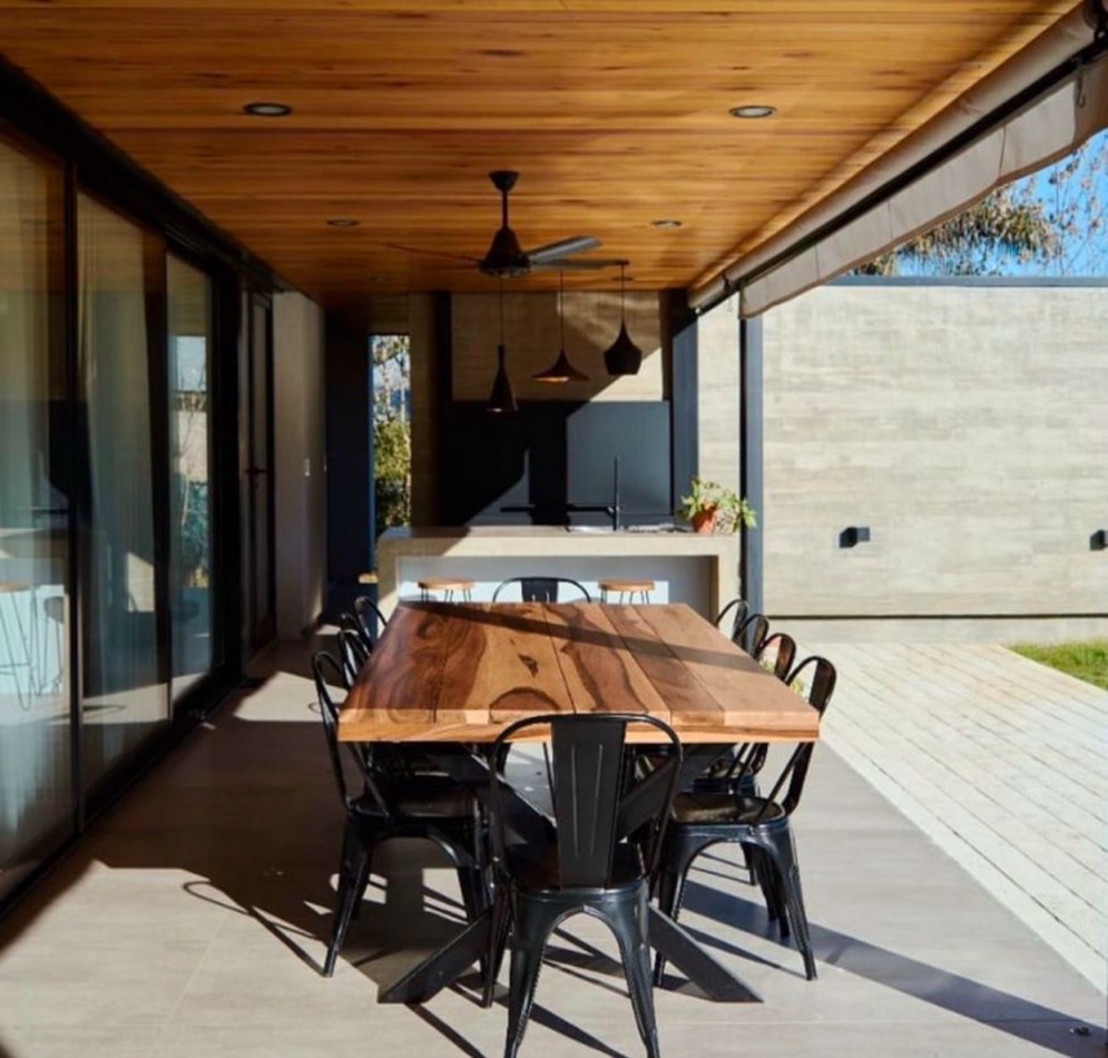 VENTA CASA ATERMINAR EN LOS PASOS 1 BARRIO CERRADO