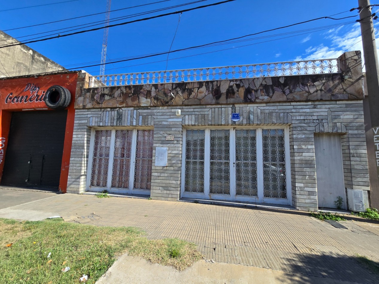VENTA CASA EN Bv. 27 DE FEBRERO 5672 ENTRE Pedro L. Funes y Tte. Agneta