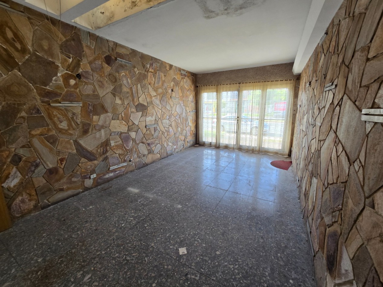 VENTA CASA EN Bv. 27 DE FEBRERO 5672 ENTRE Pedro L. Funes y Tte. Agneta