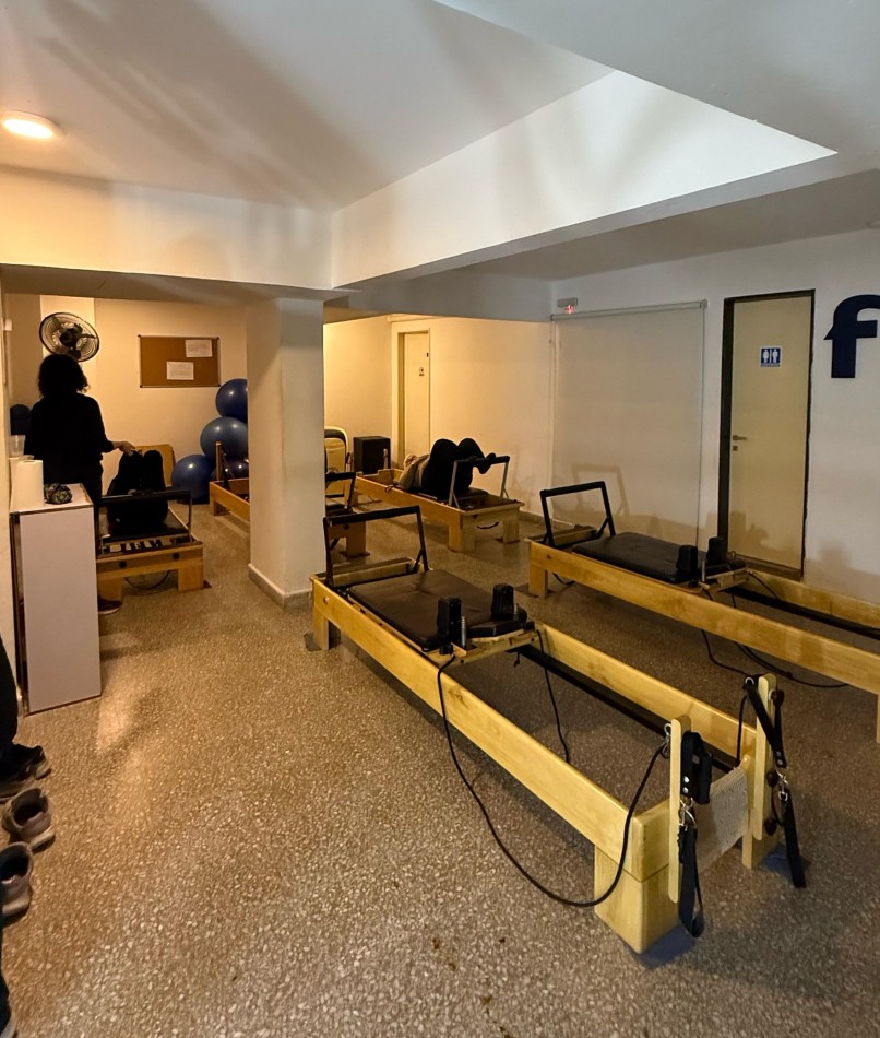 RETASADO LOCAL DE 430 m2 (815 US$/m2) A LA CALLE IDEAL INSTITUCIONES, COWORKING, ABOGADOS, CONSULTORIOS