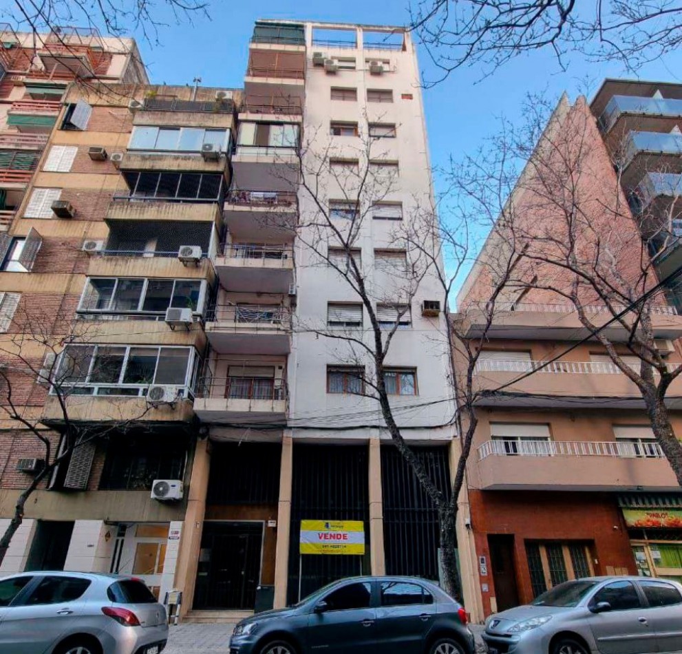 RETASADO LOCAL DE 430 m2 (815 US$/m2) A LA CALLE IDEAL INSTITUCIONES, COWORKING, ABOGADOS, CONSULTORIOS