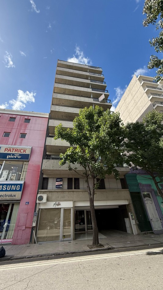 VENTA DEPARTAMENTOS OV. LAGOS Y MENDOZA 1 DORMITORIO Y MONOAMBIENTE CON TERRAZA EXCLUSIVA. POSIBILIDAD DE COCHERAS