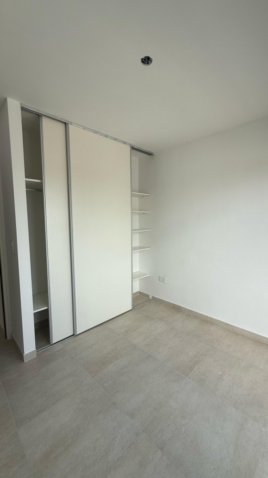 VENTA DEPARTAMENTOS OV. LAGOS Y MENDOZA 1 DORMITORIO Y MONOAMBIENTE CON TERRAZA EXCLUSIVA. POSIBILIDAD DE COCHERAS