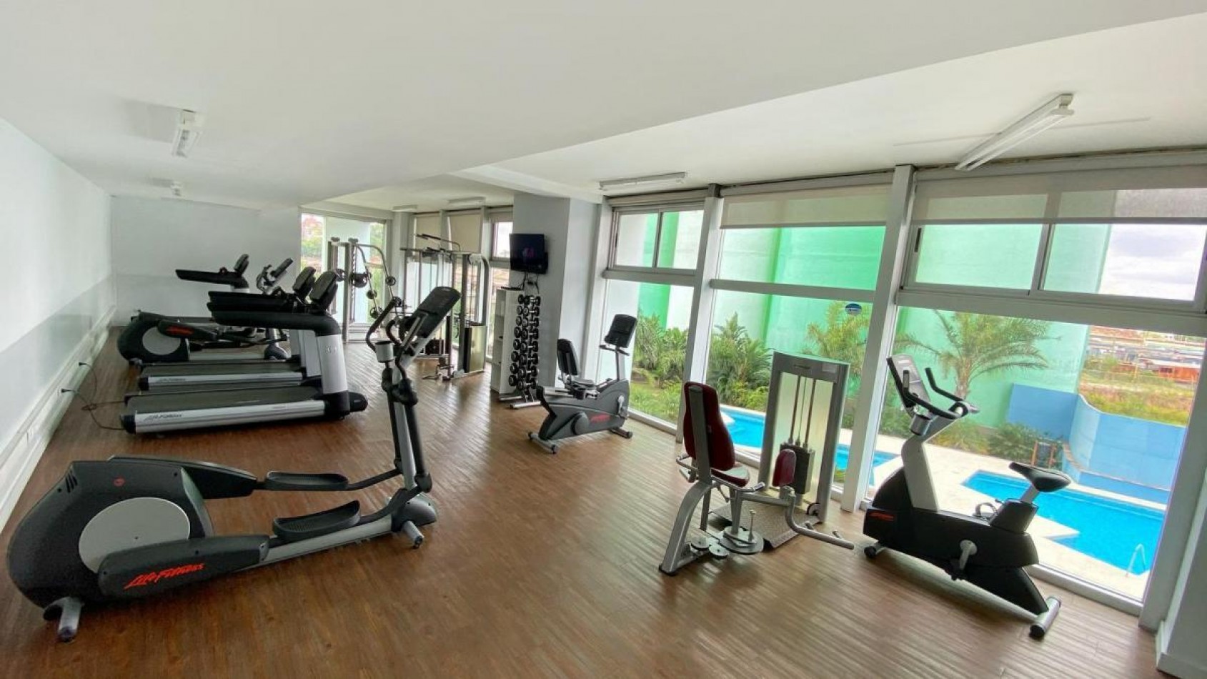 DEPARTAMENTO EN MAUI TERMINADO PISO 22 DE 1 DORMITORIO CON BALCON AL RIO Y COCHERA