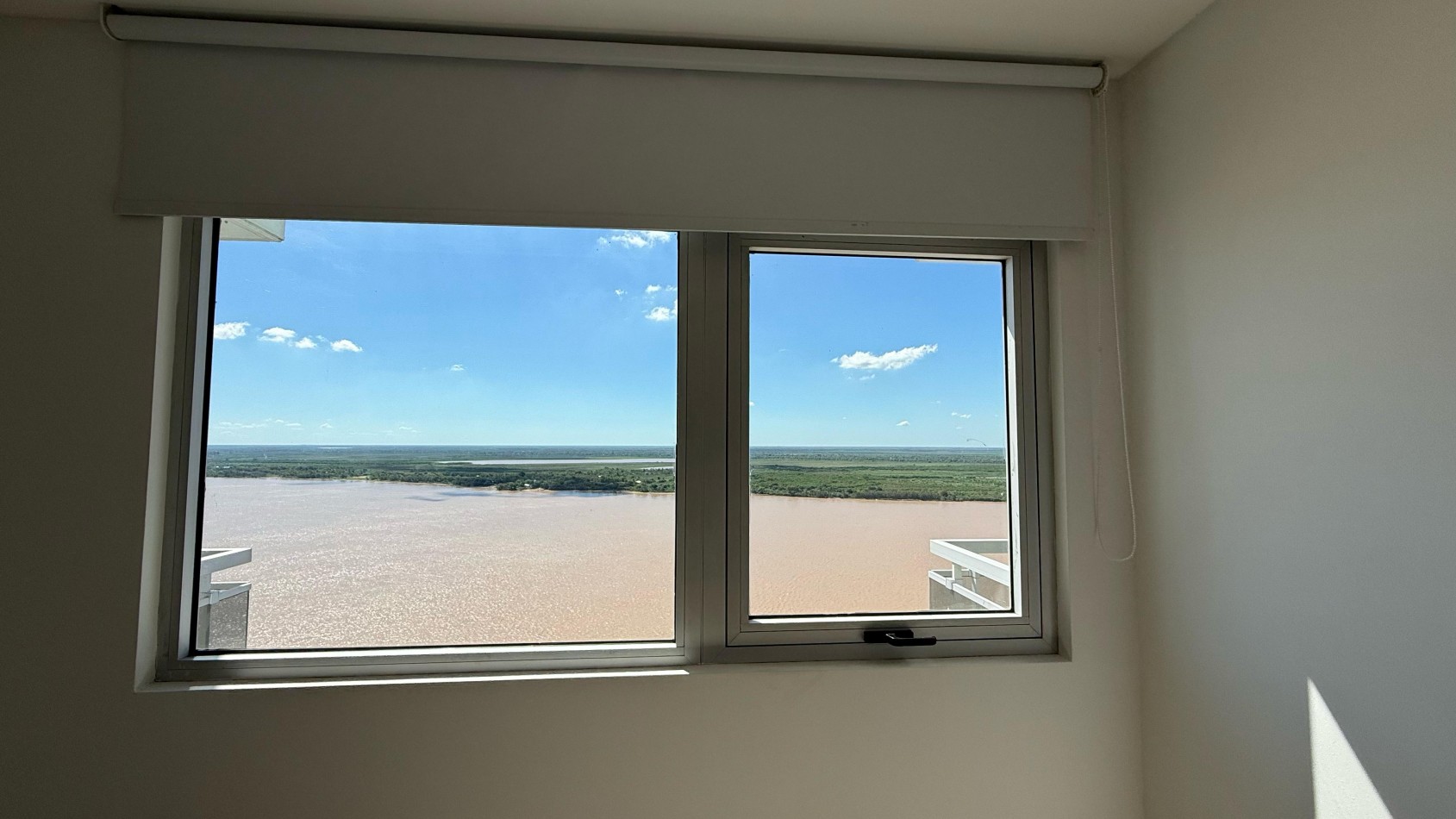 DEPARTAMENTO EN MAUI TERMINADO PISO 22 DE 1 DORMITORIO CON BALCON AL RIO Y COCHERA