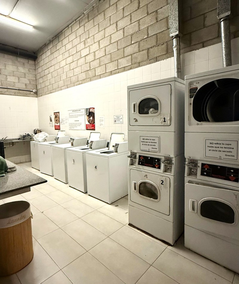 DEPARTAMENTO EN MAUI TERMINADO PISO 22 DE 1 DORMITORIO CON BALCON AL RIO Y COCHERA