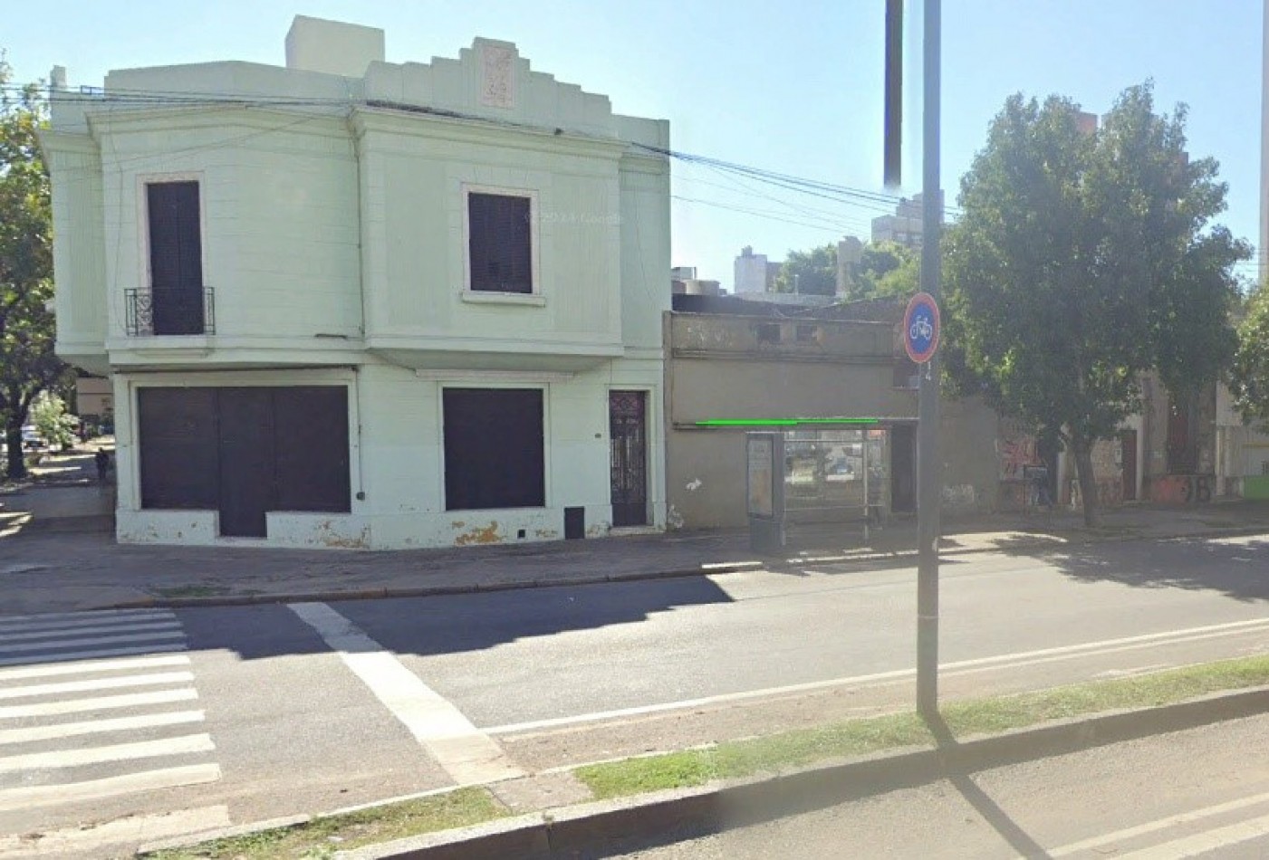 TERRENO SOBRE BV. 27 DE FEBRERO CASI ESQUINA PARAGUAY APTO PARA EDIFICIO