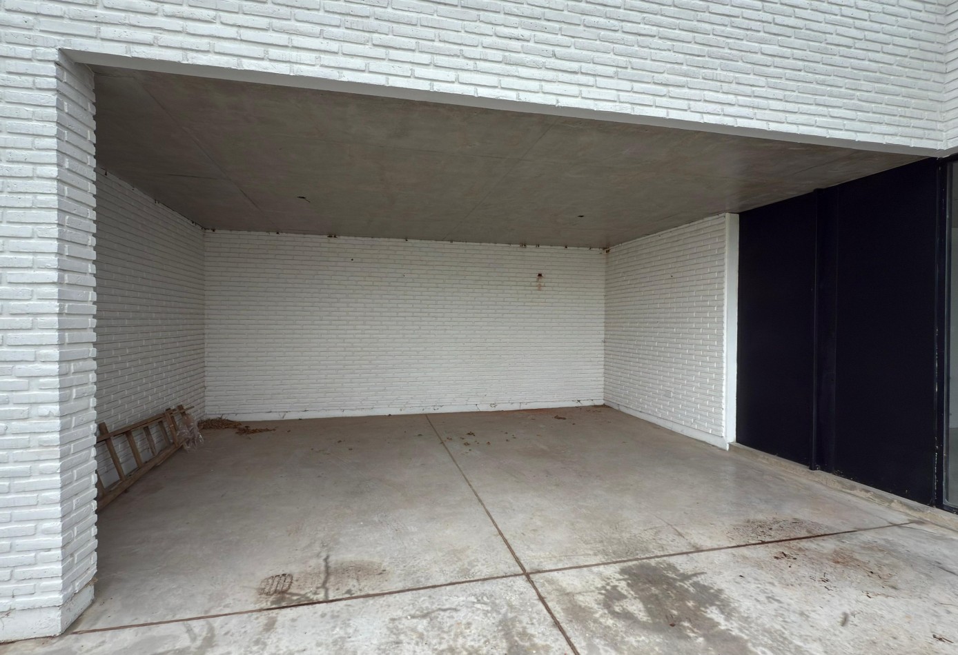 VENTA CASA A ESTRENAR DE 3 DORMITORIOS, 3 BAÑOS, 200M2 CONSTRUIDOS, 800M2 TERRENO