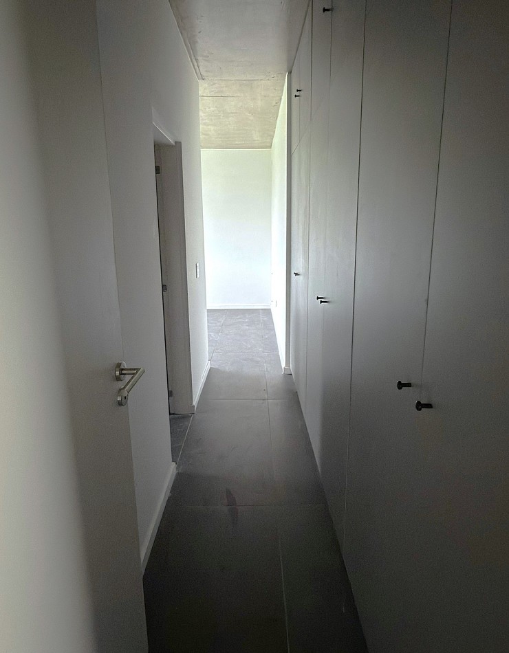 VENTA CASA A ESTRENAR DE 3 DORMITORIOS, 3 BAÑOS, 200M2 CONSTRUIDOS, 800M2 TERRENO