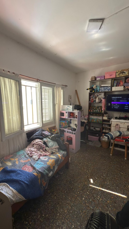 VENTA CASA TODA PLANTA BAJA CON LOCAL A LA CALLE