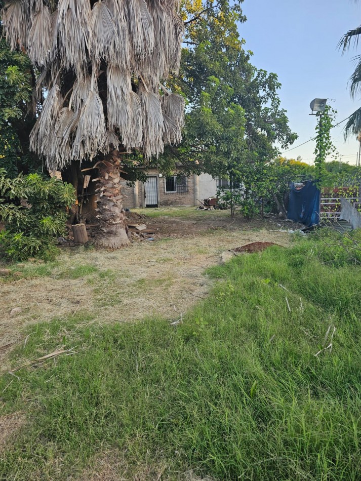 Gran terreno en Fisherton 12.5 x 75 con casa a terminar