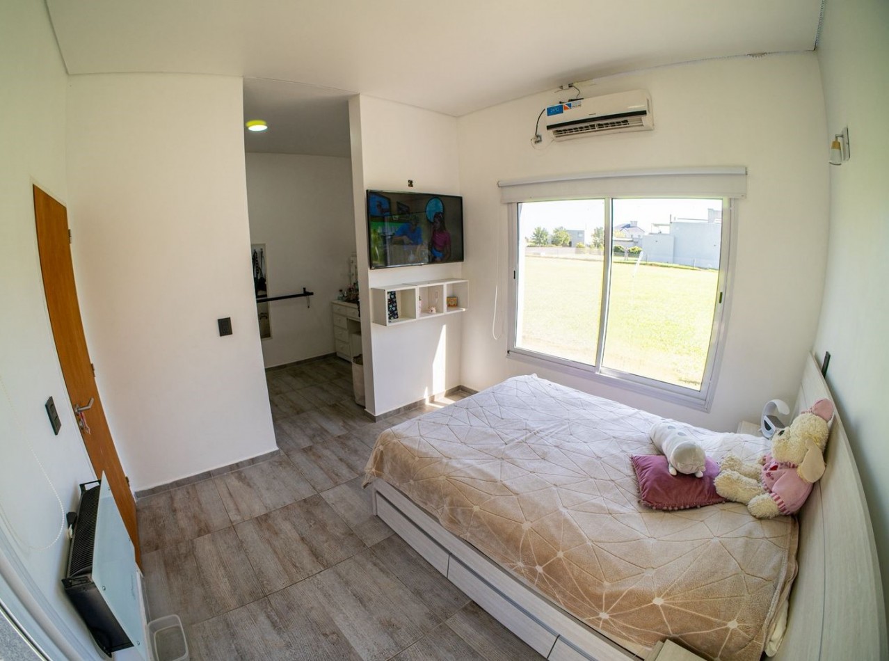 VENTA CASA COUNTRY LOS PASOS GOLF DE 3 DORMITORIOS EN SUITE