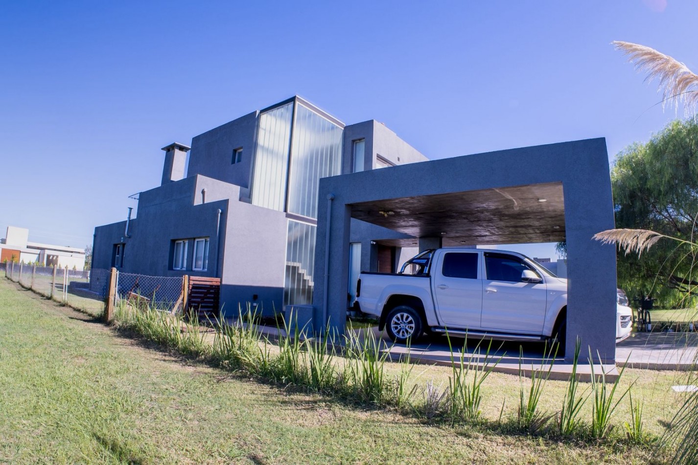 VENTA CASA COUNTRY LOS PASOS GOLF DE 3 DORMITORIOS EN SUITE