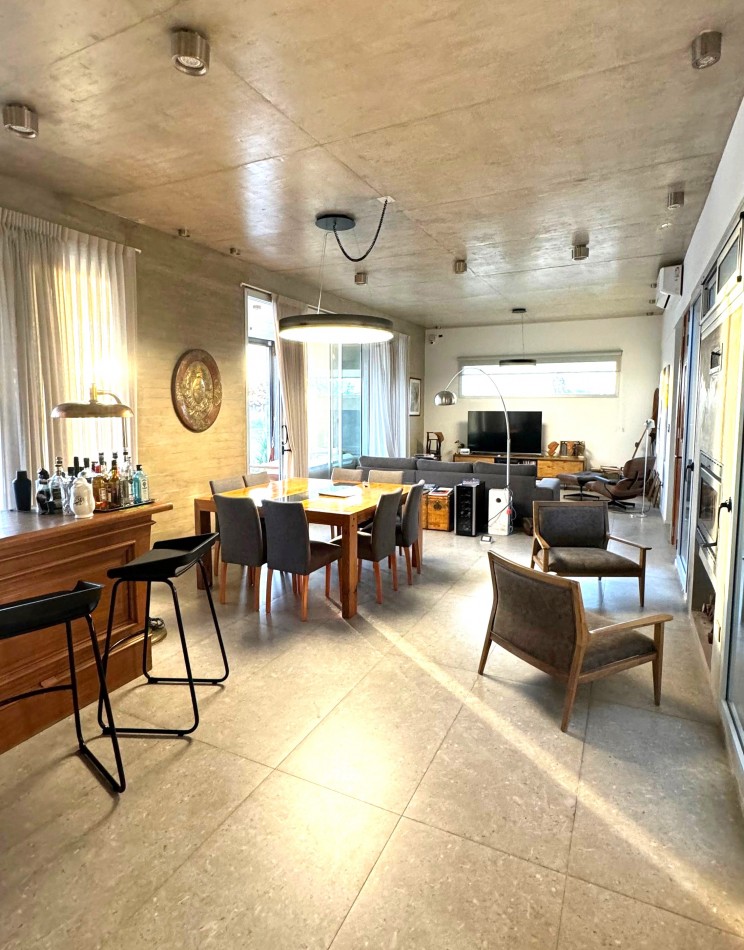 VENTA CASA COUNTRY LOS PASOS GOLF DE 3 DORMITORIOS 