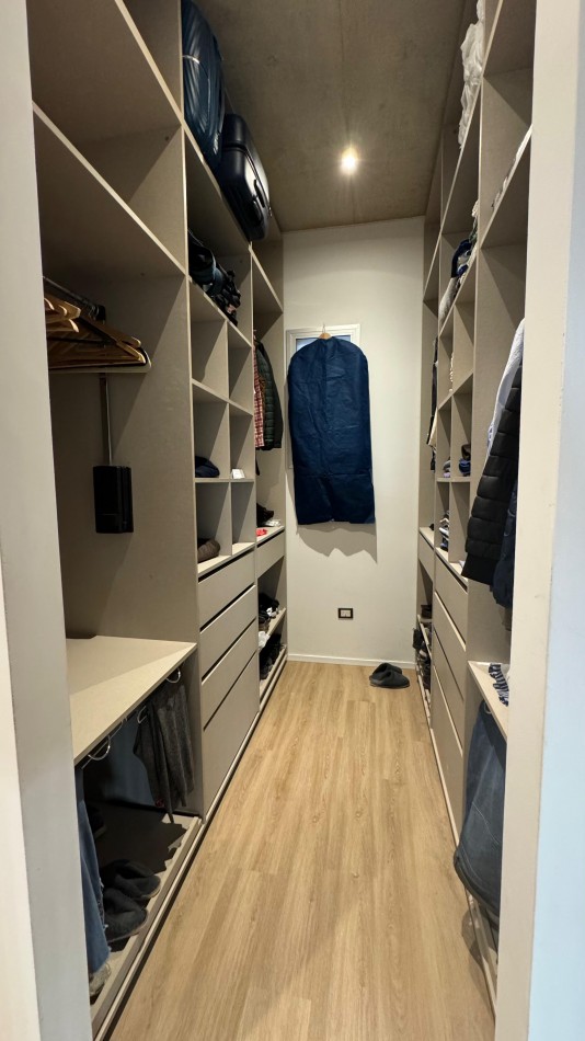 VENTA CASA COUNTRY LOS PASOS GOLF DE 3 DORMITORIOS 