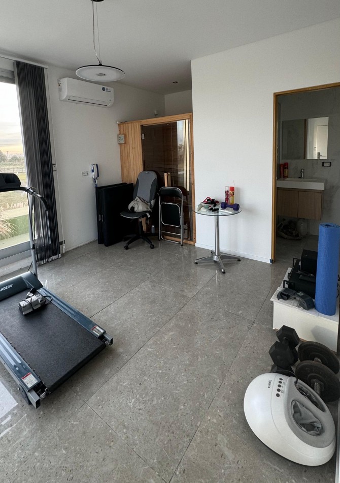 VENTA CASA COUNTRY LOS PASOS GOLF DE 3 DORMITORIOS 