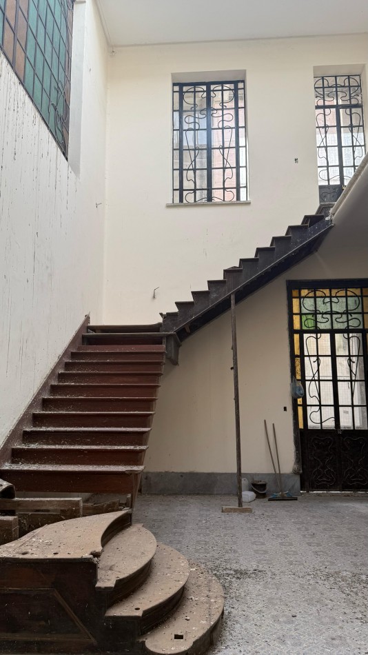 VENTA LOCALES Y OFICINAS SANTA FE Y ENTRE RIOS CON 552 M2 a reciclar