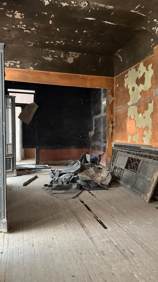 VENTA LOCALES Y OFICINAS SANTA FE Y ENTRE RIOS CON 552 M2 a reciclar