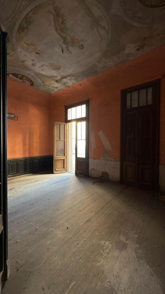 VENTA LOCALES Y OFICINAS SANTA FE Y ENTRE RIOS CON 552 M2 a reciclar