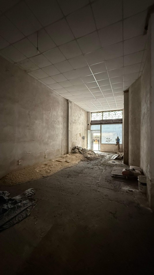 VENTA LOCALES Y OFICINAS SANTA FE Y ENTRE RIOS CON 552 M2 a reciclar