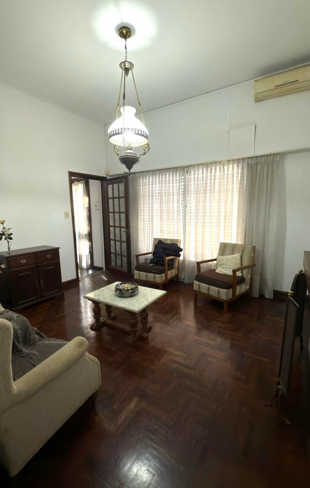 OPORTUNIDAD DE VENTA 2 CASAS JUNTAS EN BARRIO MARTIN CON COCHERA Y PILETA IDEAL 2 FAMILIAS o INSTITUCIONES