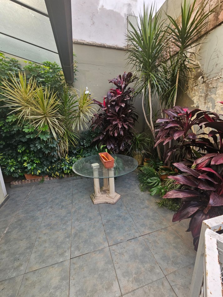 OPORTUNIDAD DE VENTA 2 CASAS JUNTAS EN BARRIO MARTIN CON COCHERA Y PILETA IDEAL 2 FAMILIAS o INSTITUCIONES