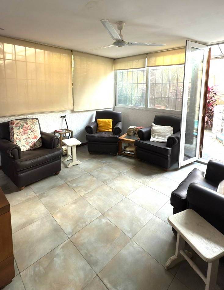 OPORTUNIDAD DE VENTA 2 CASAS JUNTAS EN BARRIO MARTIN CON COCHERA Y PILETA IDEAL 2 FAMILIAS o INSTITUCIONES