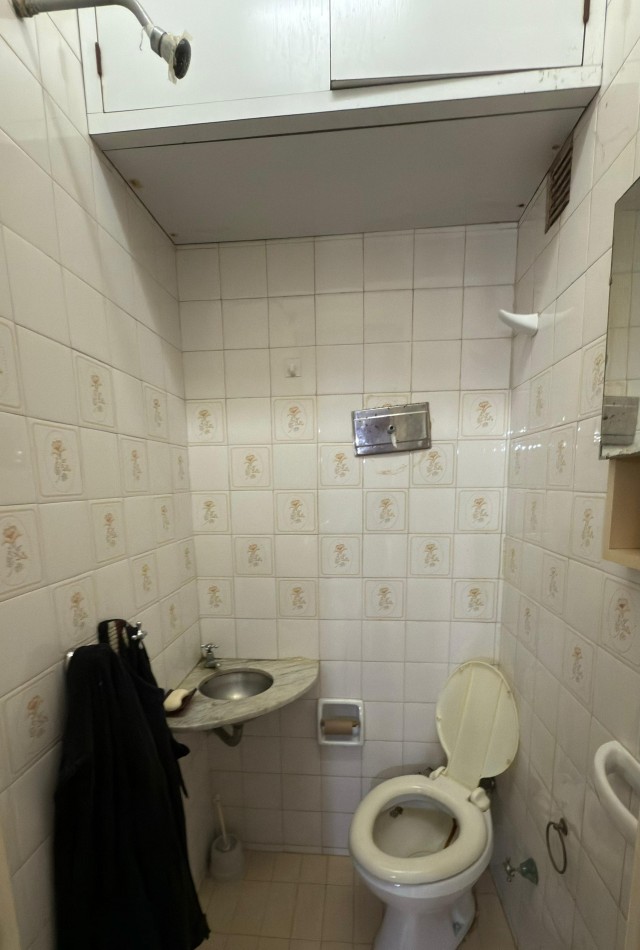 OPORTUNIDAD DE VENTA 2 CASAS JUNTAS EN BARRIO MARTIN CON COCHERA Y PILETA IDEAL 2 FAMILIAS o INSTITUCIONES