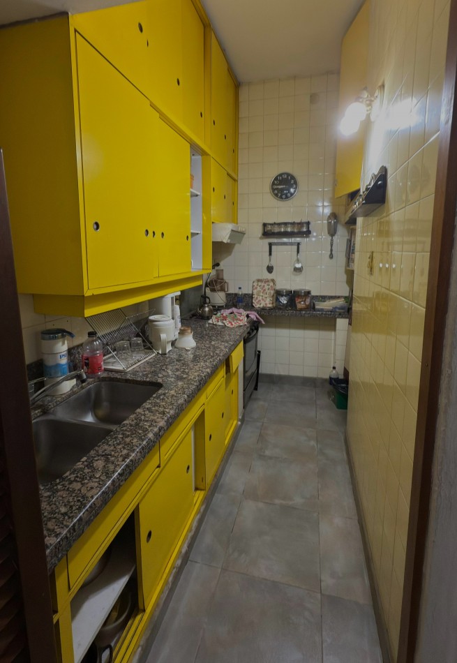 OPORTUNIDAD DE VENTA 2 CASAS JUNTAS EN BARRIO MARTIN CON COCHERA Y PILETA IDEAL 2 FAMILIAS o INSTITUCIONES