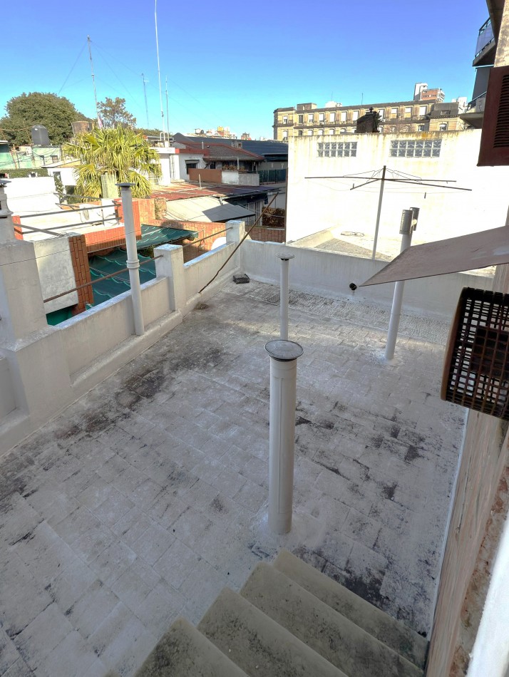 OPORTUNIDAD DE VENTA 2 CASAS JUNTAS EN BARRIO MARTIN CON COCHERA Y PILETA IDEAL 2 FAMILIAS o INSTITUCIONES